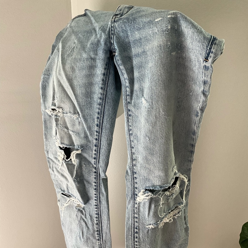 Madewell ripped boyfriend jeans